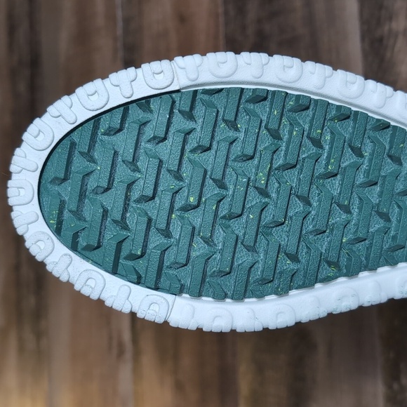 L.L. Bean Mountain Classic Quilted Ankle Booties Size 11.0 In Evergreen & Gray - Picture 10 of 14